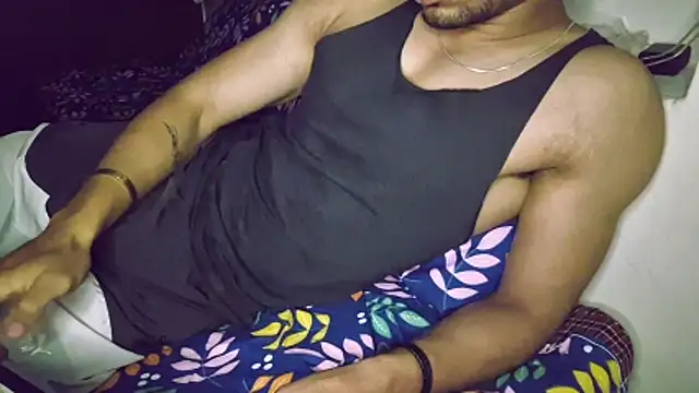 Snapshot of hot_hunk_boy chatting on November 16, 2025, 7:52 pm hot hunk boy online show from November 16, 2025, 7:52 pm