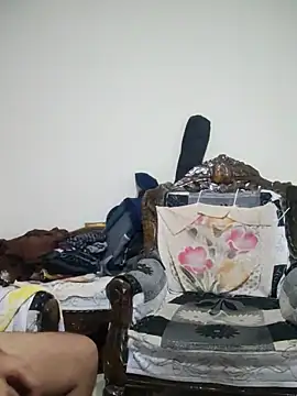 YourSuperTanya online show from March 18, 2025, 7:20 pm