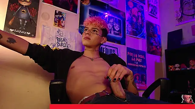 Mickey Magic online show from November 16, 2025, 3:56 am