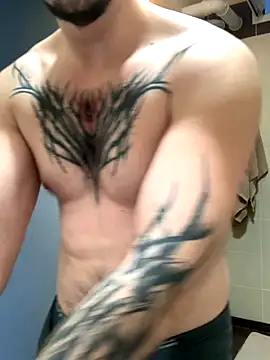 Snapshot of AssHunter4k chatting on November 5, 2025, 7:41 am AssHunter4k online show from November 5, 2025, 7:41 am