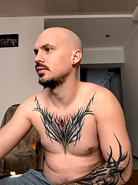 Snapshot of AssHunter4k chatting on November 20, 2025, 8:58 am AssHunter4k online show from November 20, 2025, 8:58 am