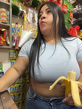 Miia Jazmin online show from November 11, 2025, 4:18 pm