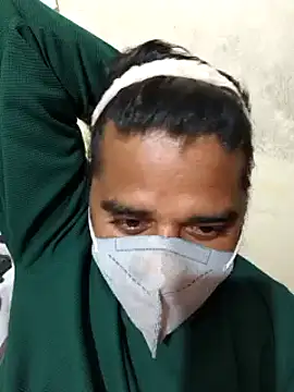 Snapshot of Raziv_komal143 chatting on February 1, 2025, 7:13 pm Raziv komal143 online show from February 1, 2025, 7:13 pm