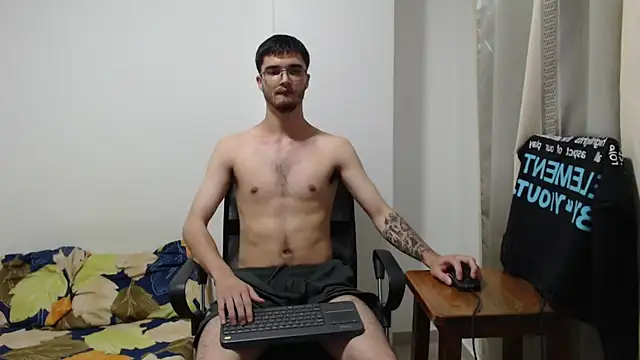 Snapshot of Aleex_Miller chatting on October 11, 2025, 9:30 am Aleex Miller online show from October 11, 2025, 9:30 am