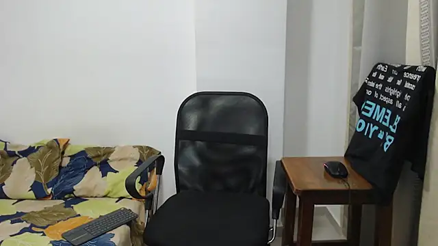 Snapshot of Aleex_Miller chatting on October 24, 2025, 11:23 pm Aleex Miller online show from October 24, 2025, 11:23 pm