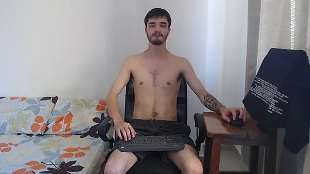 Snapshot of Aleex_Miller chatting on November 1, 2025, 3:47 pm Aleex Miller online show from November 1, 2025, 3:47 pm