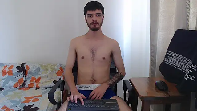 Snapshot of Aleex_Miller chatting on November 11, 2025, 5:02 pm Aleex Miller online show from November 11, 2025, 5:02 pm