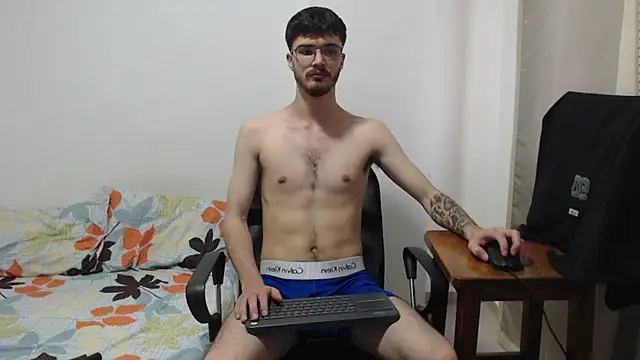 Snapshot of Aleex_Miller chatting on November 27, 2025, 11:56 am Aleex Miller online show from November 27, 2025, 11:56 am