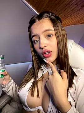 Sofia18 pinkk online show from September 17, 2025, 8:21 pm