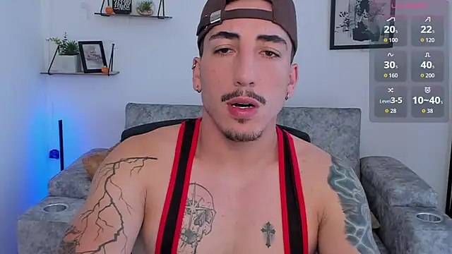 dylanspencer28 online show from October 27, 2025, 7:40 pm