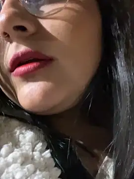 VanneCute1 online show from January 19, 2025, 1:53 am