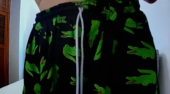 Snapshot of wolfandsky chatting on March 15, 2025, 2:45 pm wolfandsky online show from March 15, 2025, 2:45 pm