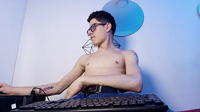 Snapshot of wolfandsky chatting on September 20, 2025, 11:33 am wolfandsky online show from September 20, 2025, 11:33 am