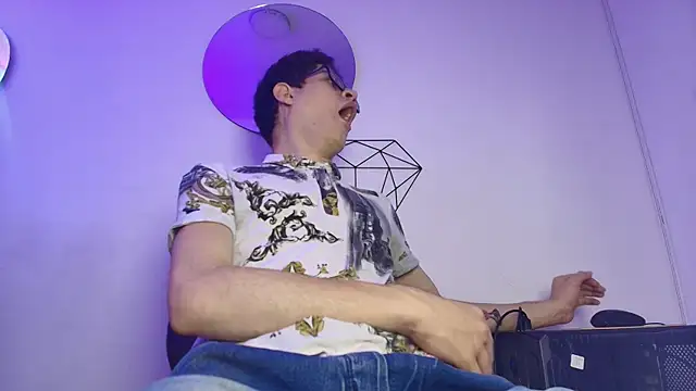 Snapshot of wolfandsky chatting on October 22, 2025, 11:54 am wolfandsky online show from October 22, 2025, 11:54 am