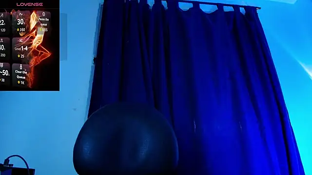 Snapshot of wolfandsky chatting on December 2, 2025, 11:37 am wolfandsky online show from December 2, 2025, 11:37 am