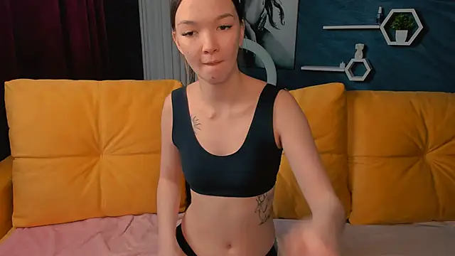 SusannJohnson online show from February 27, 2025, 2:10 pm