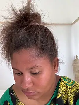 Snapshot of madell chatting on January 20, 2025, 6:21 am madell online show from January 20, 2025, 6:21 am