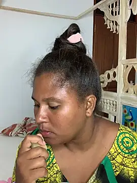 Snapshot of madell chatting on February 5, 2025, 6:15 pm madell online show from February 5, 2025, 6:15 pm