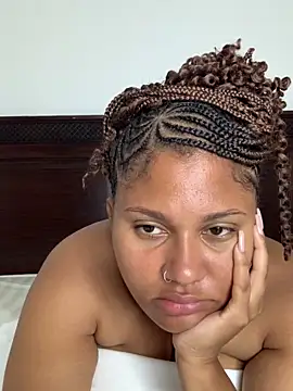 Snapshot of madell chatting on September 14, 2025, 2:33 am madell online show from September 14, 2025, 2:33 am