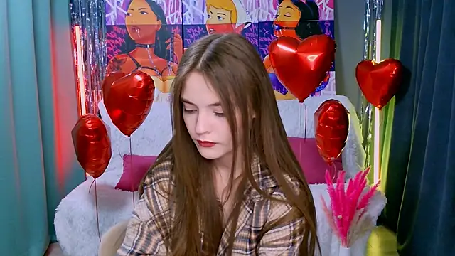 Snapshot of RayWillliams chatting on March 6, 2025, 11:53 pm RayWillliams online show from March 6, 2025, 11:53 pm