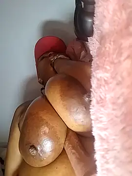 bubblendz1988 online show from November 28, 2025, 3:53 am