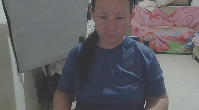 Yohis Kiut25 online show from February 27, 2025, 2:10 am