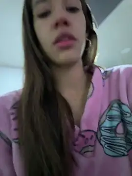 zoe storm online show from January 21, 2025, 2:43 am