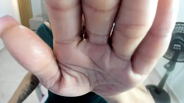 Snapshot of Zulema_hamdi chatting on January 27, 2025, 7:24 pm Zulema hamdi online show from January 27, 2025, 7:24 pm