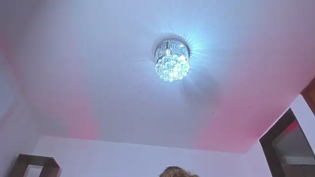 Dayana  Ospina online show from February 25, 2025, 7:36 pm