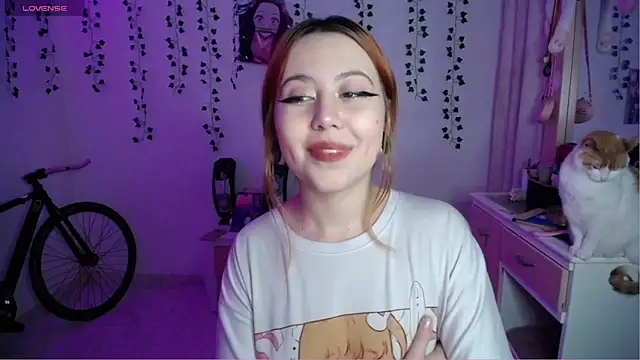 Snapshot of _codeline chatting on October 24, 2025, 5:48 am codeline online show from October 24, 2025, 5:48 am