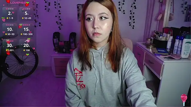 Snapshot of _codeline chatting on November 7, 2025, 4:45 am codeline online show from November 7, 2025, 4:45 am