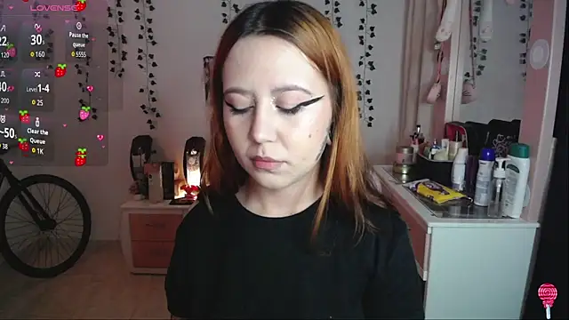 Snapshot of _codeline chatting on November 13, 2025, 4:33 am codeline online show from November 13, 2025, 4:33 am