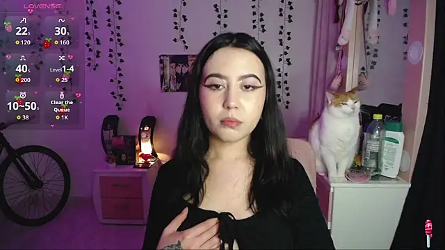 Snapshot of _codeline chatting on November 19, 2025, 4:56 am codeline online show from November 19, 2025, 4:56 am