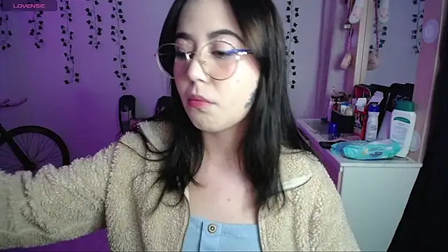 Snapshot of _codeline chatting on November 28, 2025, 4:59 am codeline online show from November 28, 2025, 4:59 am