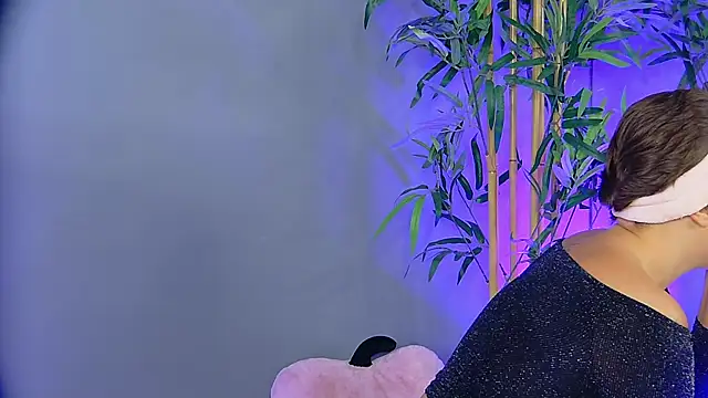 Snapshot of PatriciaSpice chatting on November 14, 2025, 5:39 am PatriciaSpice online show from November 14, 2025, 5:39 am