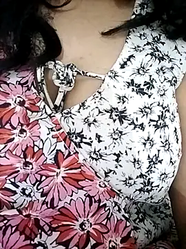 Snapshot of tasty_Chocobaar chatting on November 22, 2025, 6:29 pm tasty Chocobaar online show from November 22, 2025, 6:29 pm