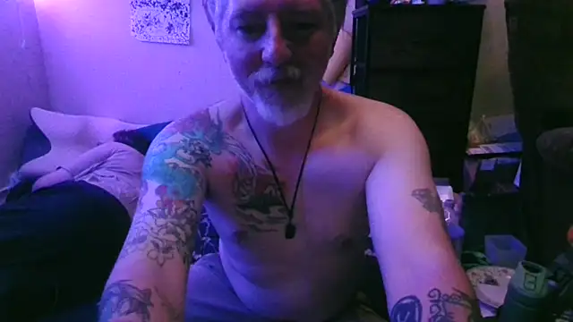 Raine11112 online show from October 7, 2025, 9:17 am