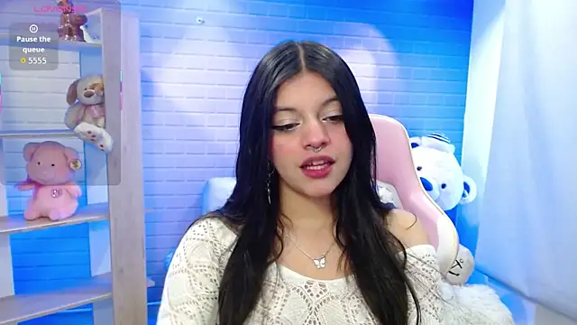 Snapshot of ashley_cute77 chatting on November 24, 2025, 10:59 am ashley cute77 online show from November 24, 2025, 10:59 am