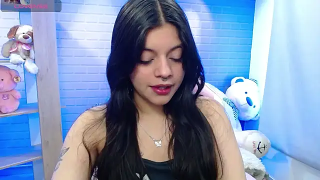 Snapshot of ashley_cute77 chatting on December 15, 2025, 11:03 am ashley cute77 online show from December 15, 2025, 11:03 am