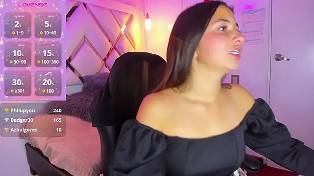 sofia  james online show from March 13, 2025, 1:43 am