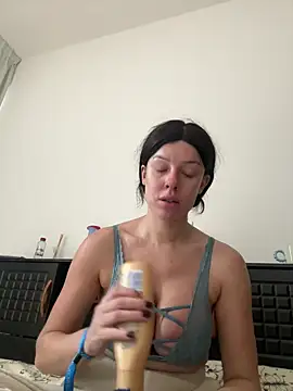 Snapshot of SexySophiaax chatting on February 2, 2025, 9:51 am SexySophiaax online show from February 2, 2025, 9:51 am