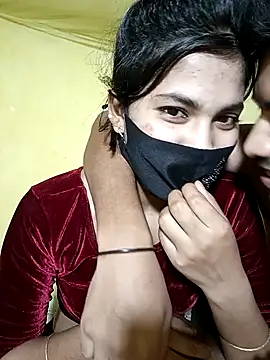 Snapshot of Hot_couple_1 chatting on October 18, 2025, 5:25 pm Hot couple 1 online show from October 18, 2025, 5:25 pm