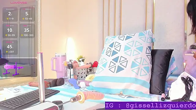 Snapshot of Liincostelloo chatting on October 28, 2025, 7:38 pm Liincostelloo online show from October 28, 2025, 7:38 pm