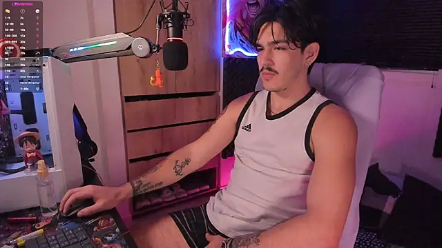 Snapshot of MaasterGerry chatting on February 4, 2025, 1:02 am MaasterGerry online show from February 4, 2025, 1:02 am