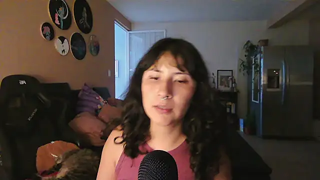 GinnyDelice online show from September 9, 2025, 12:21 am