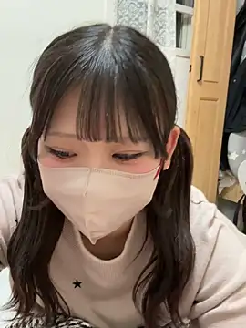 Snapshot of shina_mo_n_ch chatting on October 27, 2025, 1:26 pm shina mo n ch online show from October 27, 2025, 1:26 pm