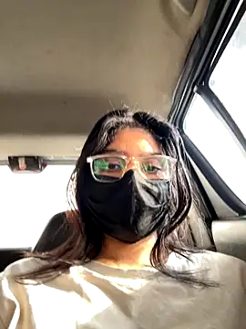 Snapshot of night_queen07 chatting on December 4, 2025, 9:51 am night queen07 online show from December 4, 2025, 9:51 am