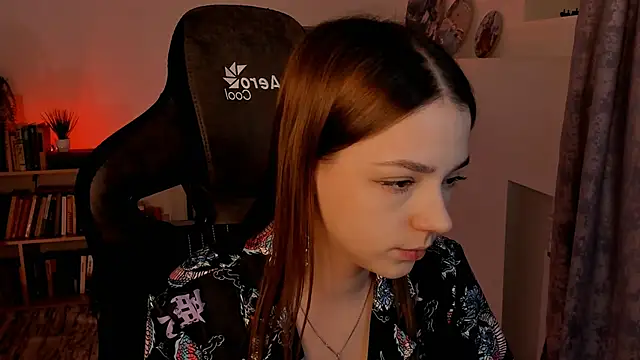 Snapshot of PamBeesly chatting on January 25, 2025, 8:53 am PamBeesly online show from January 25, 2025, 8:53 am