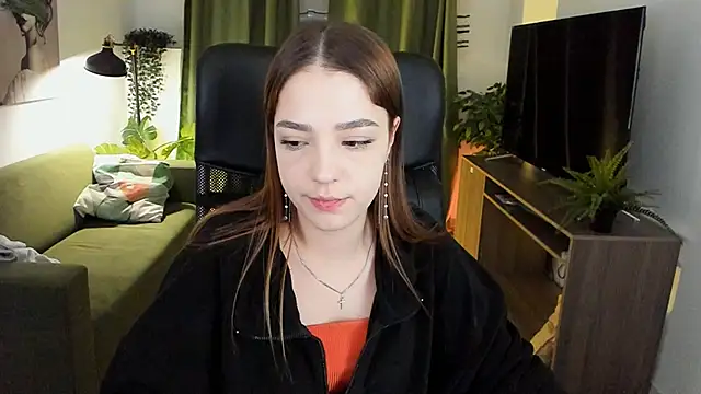 Snapshot of PamBeesly chatting on March 5, 2025, 5:18 pm PamBeesly online show from March 5, 2025, 5:18 pm