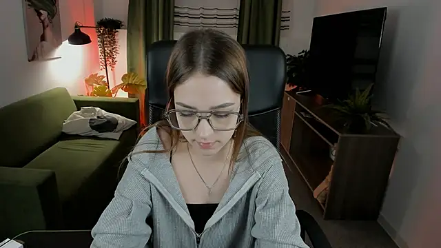 Snapshot of PamBeesly chatting on March 16, 2025, 3:17 pm PamBeesly online show from March 16, 2025, 3:17 pm